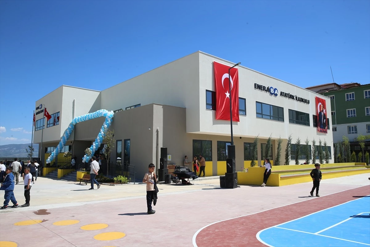 Sabancı Vakfı ve Enerjisa Enerji İşbirliğiyle Yapılan Enerjisa Atatürk İlkokulu Hizmete Sunuldu