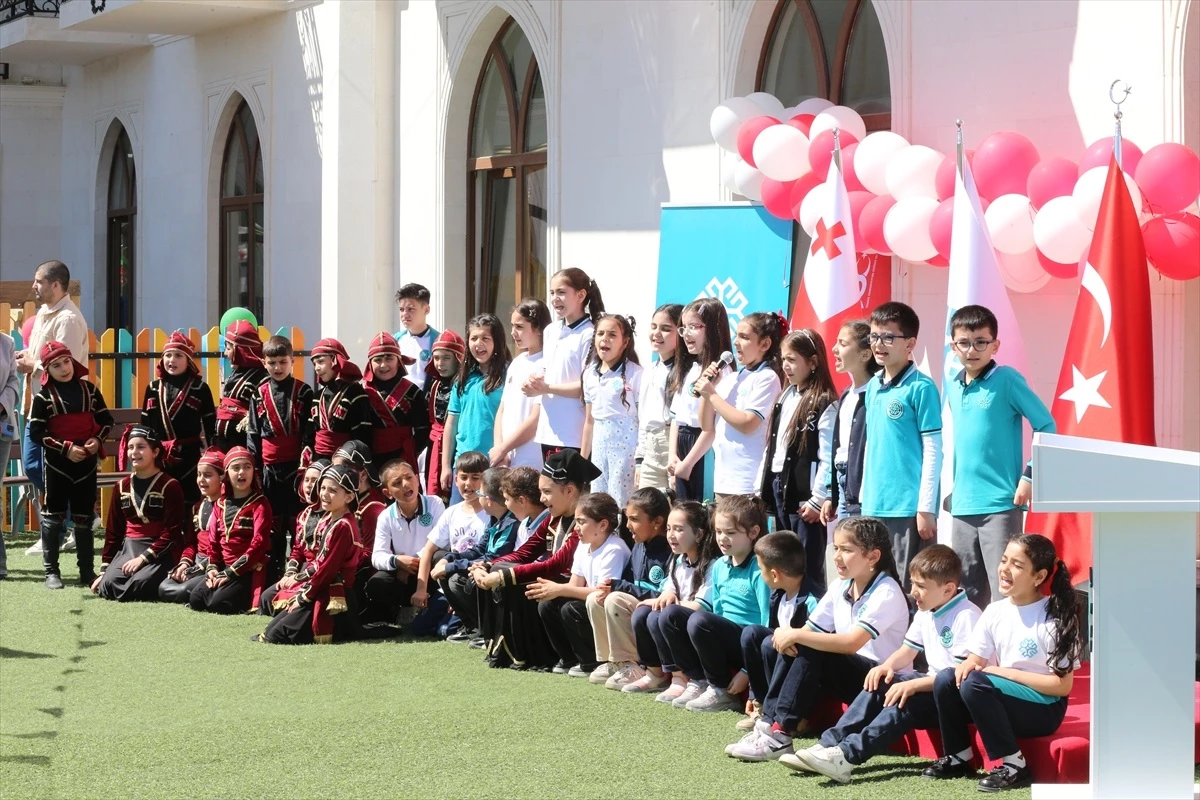TMV Gürcistan Uluslararası Maarif Okullarında 23 Nisan kutlaması