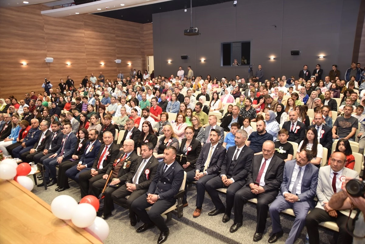 Kahramankazan\'da 23 Nisan ve TBMM Açılışının 104. Yıl Dönümü Törenleri Düzenlendi