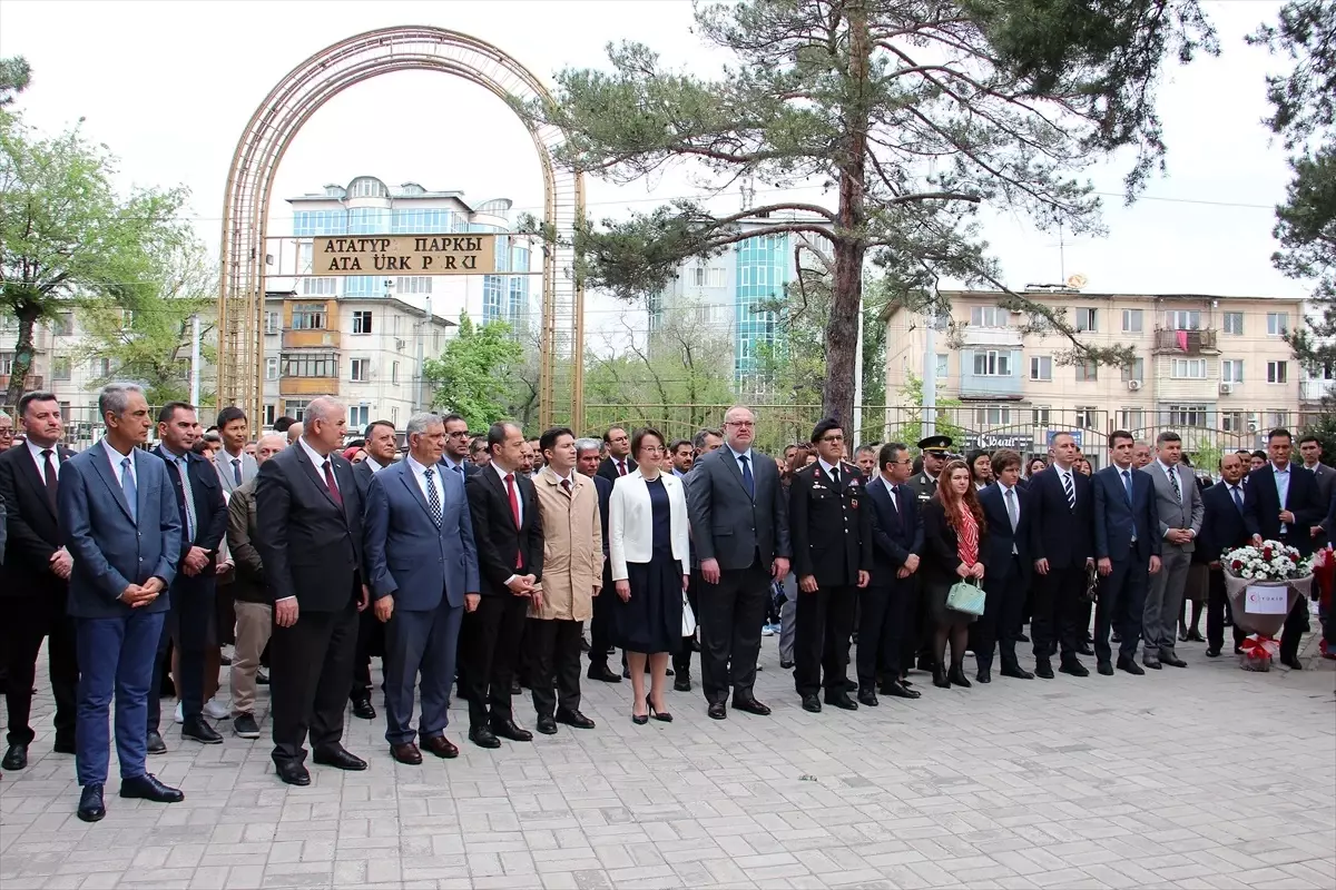 Kırgızistan\'da 23 Nisan Ulusal Egemenlik ve Çocuk Bayramı Kutlandı