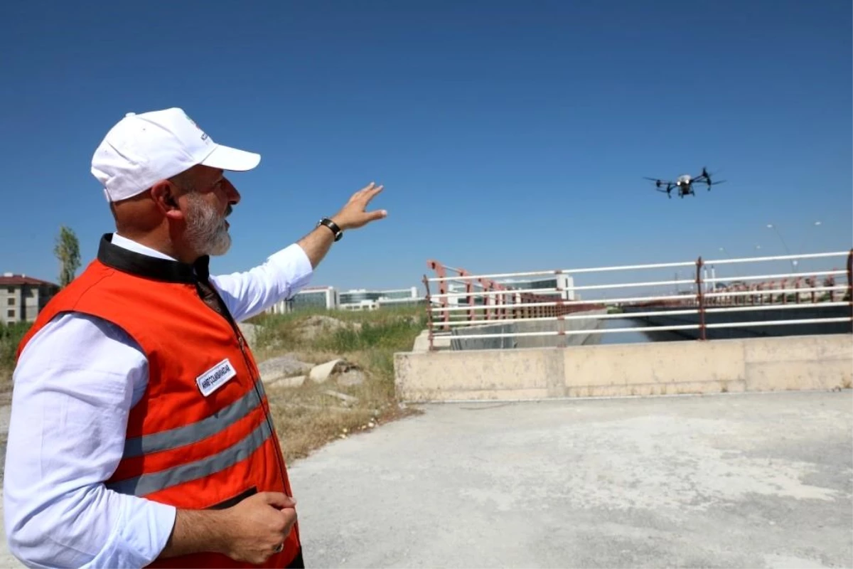 Kocasinan Belediyesi, Açık Alanları Drone ile İlaçlıyor