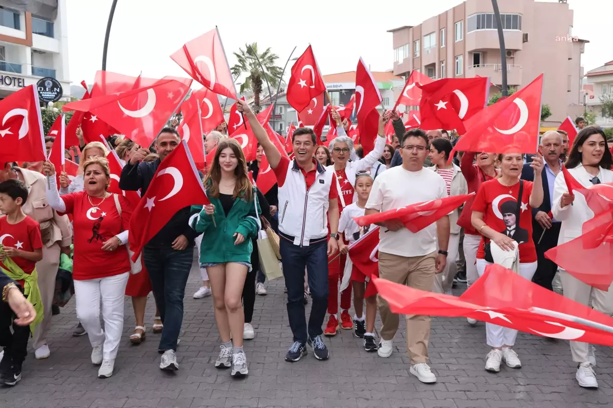 Marmaris\'te 23 Nisan kutlamaları çocuk korteji ile sona erdi