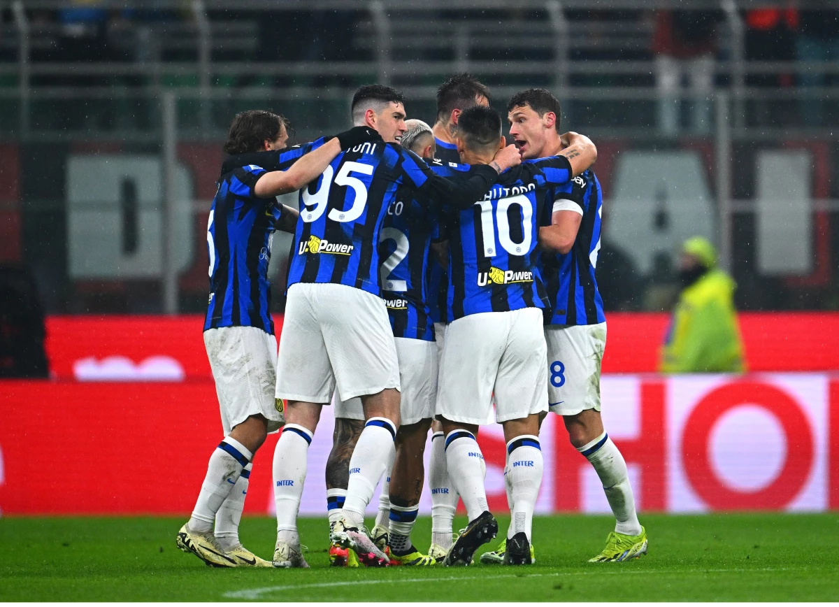 Milli gururumuz Hakan\'ın takımı Inter, İtalya şampiyonu oldu