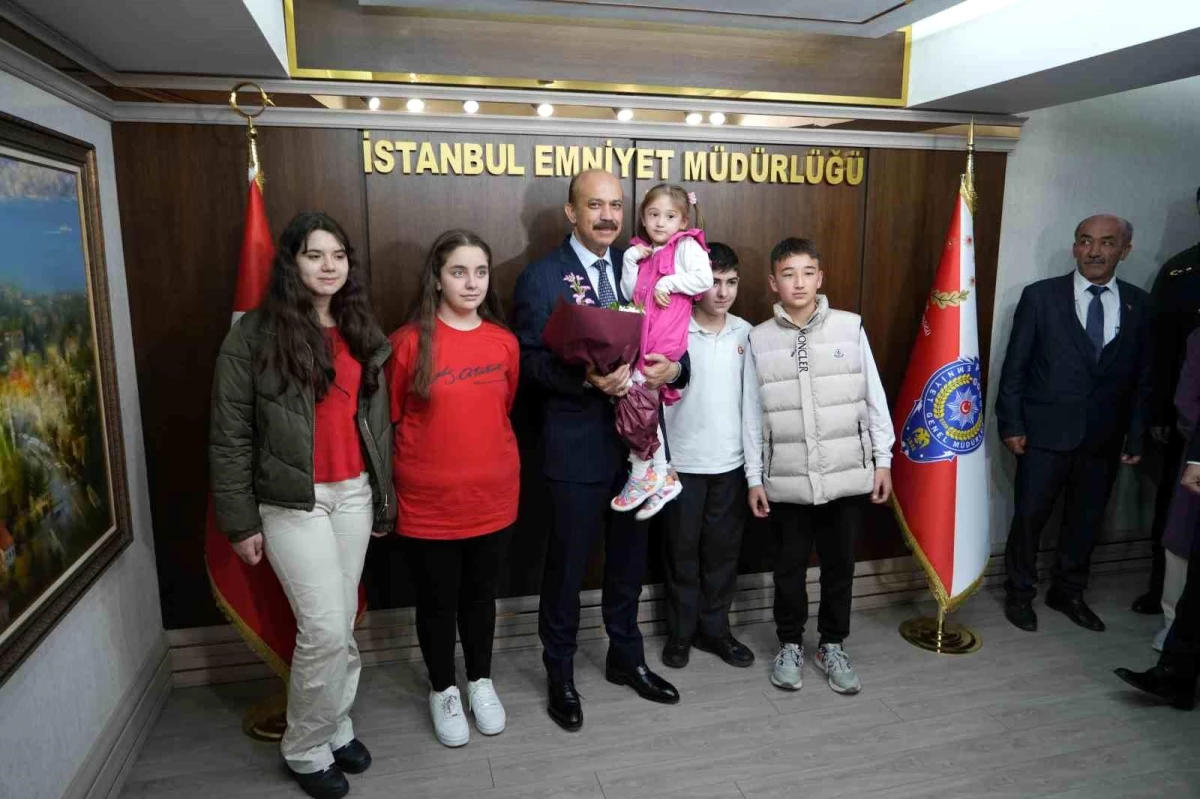 İstanbul Emniyet Müdürü Zafer Aktaş, şehit oğluna koltuğunu devretti
