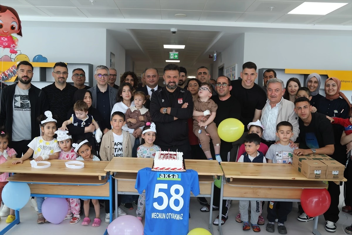 EMS Yapı Sivasspor, hastanede tedavi gören çocukları ziyaret etti