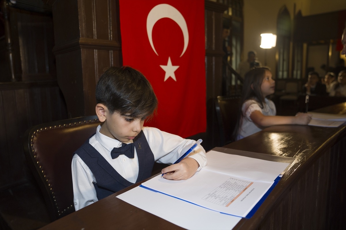 Milli Eğitim Bakanı Yusuf Tekin, 23 Nisan 2071 Özel Oturumu\'na katıldı