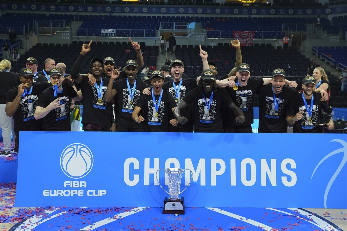 Bahçeşehir Koleji, FIBA Erkekler Avrupa Kupası finalinde Niners Chemnitz\'i yendi