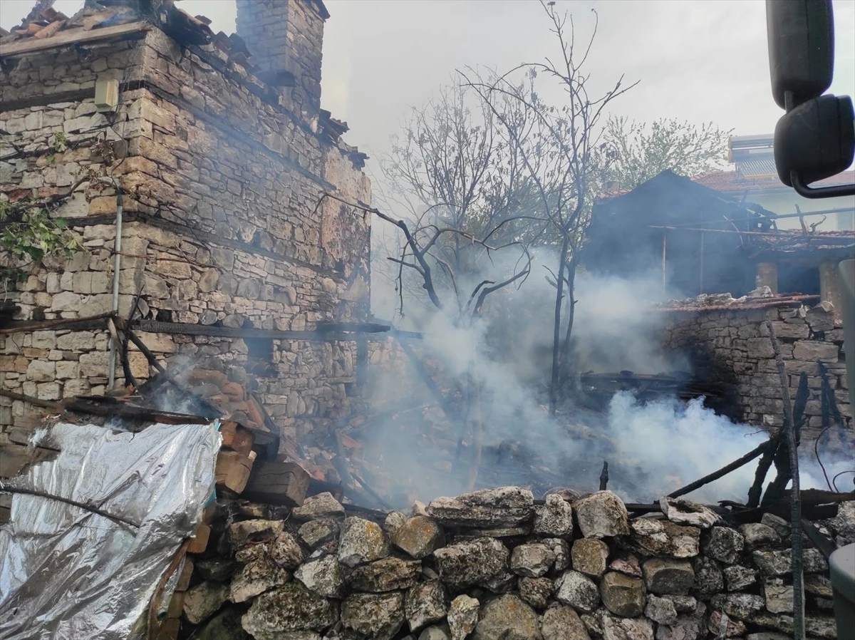 Bursa\'nın Harmancık ilçesindeki müstakil evde çıkan yangın söndürüldü