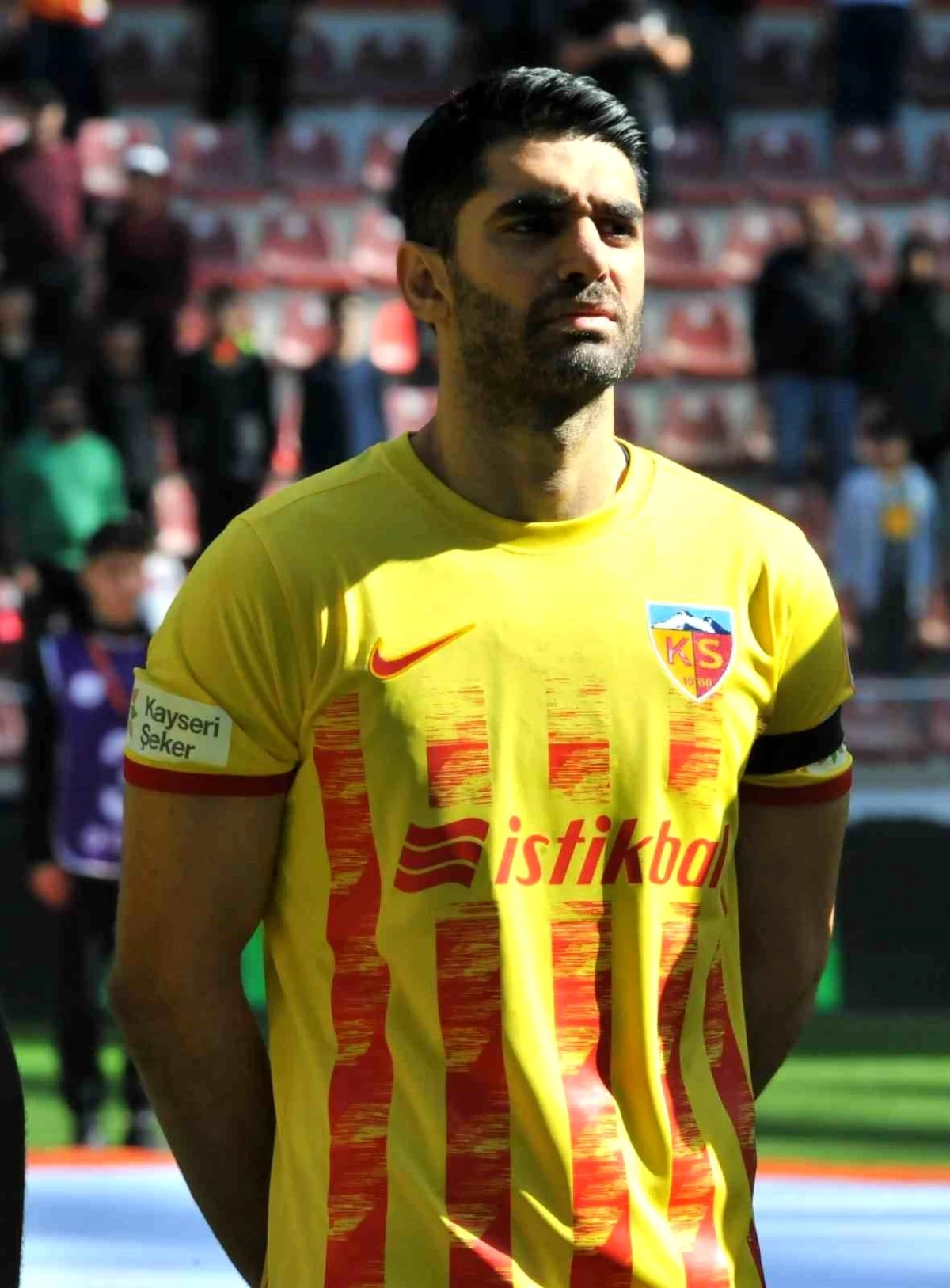 Kayserispor\'un İranlı futbolcusu Ali Karimi ameliyat oldu