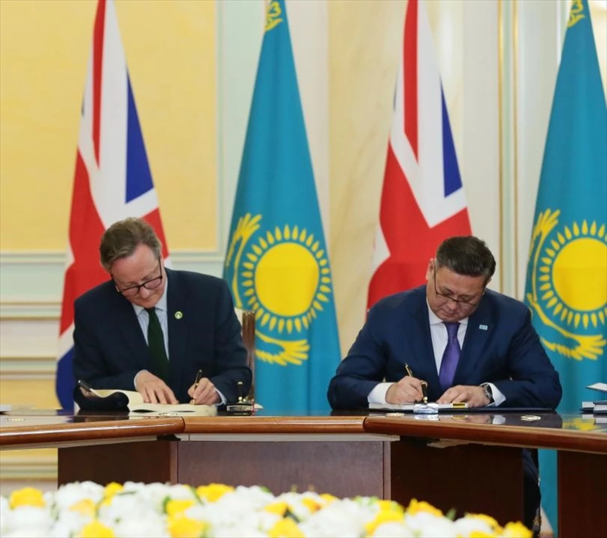 Kazakistan ve İngiltere Stratejik Ortaklık ve İşbirliği Anlaşması İmzaladı