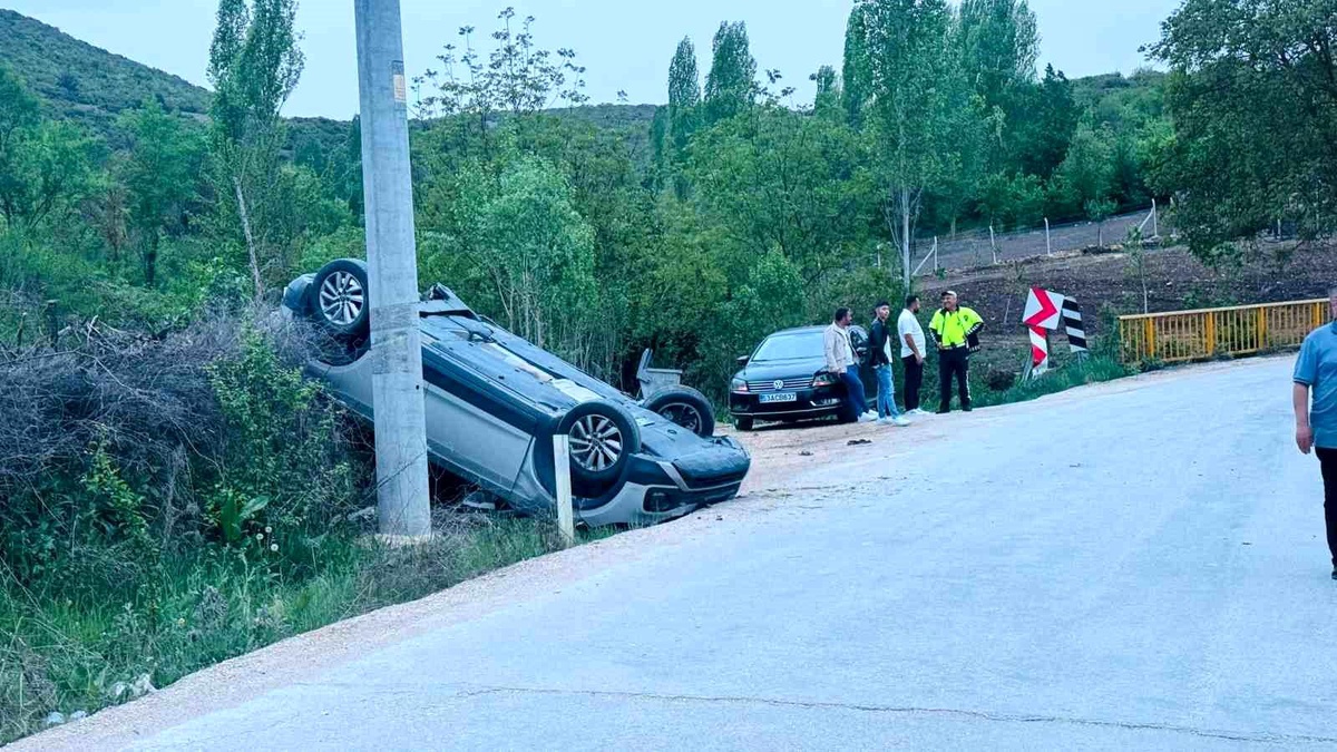 Bilecik\'te Kontrolden Çıkan Otomobil Takla Attı, Sürücü Yaralandı