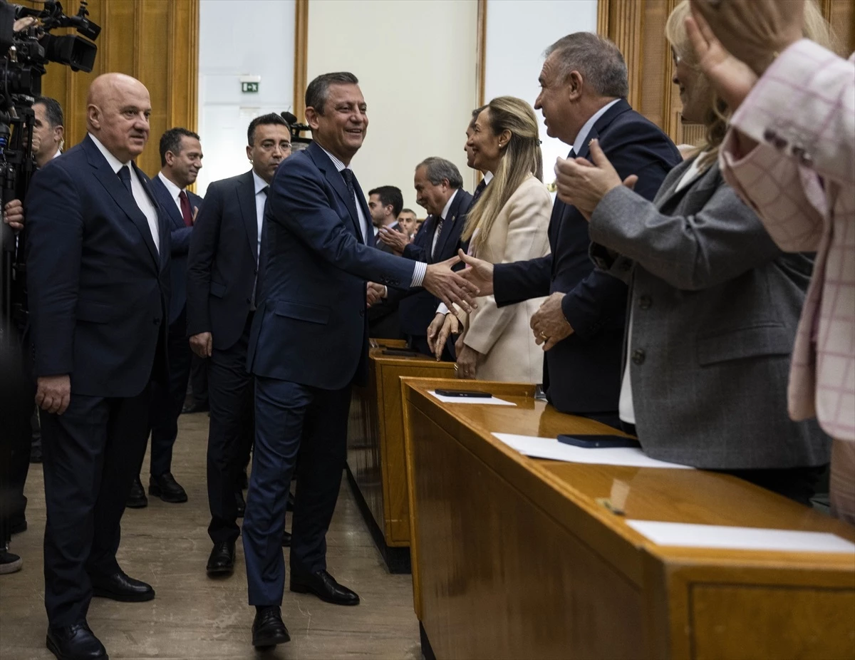 CHP Genel Başkanı Özgür Özel, Taksim\'i 1 Mayıs\'a açılması çağrısında bulundu