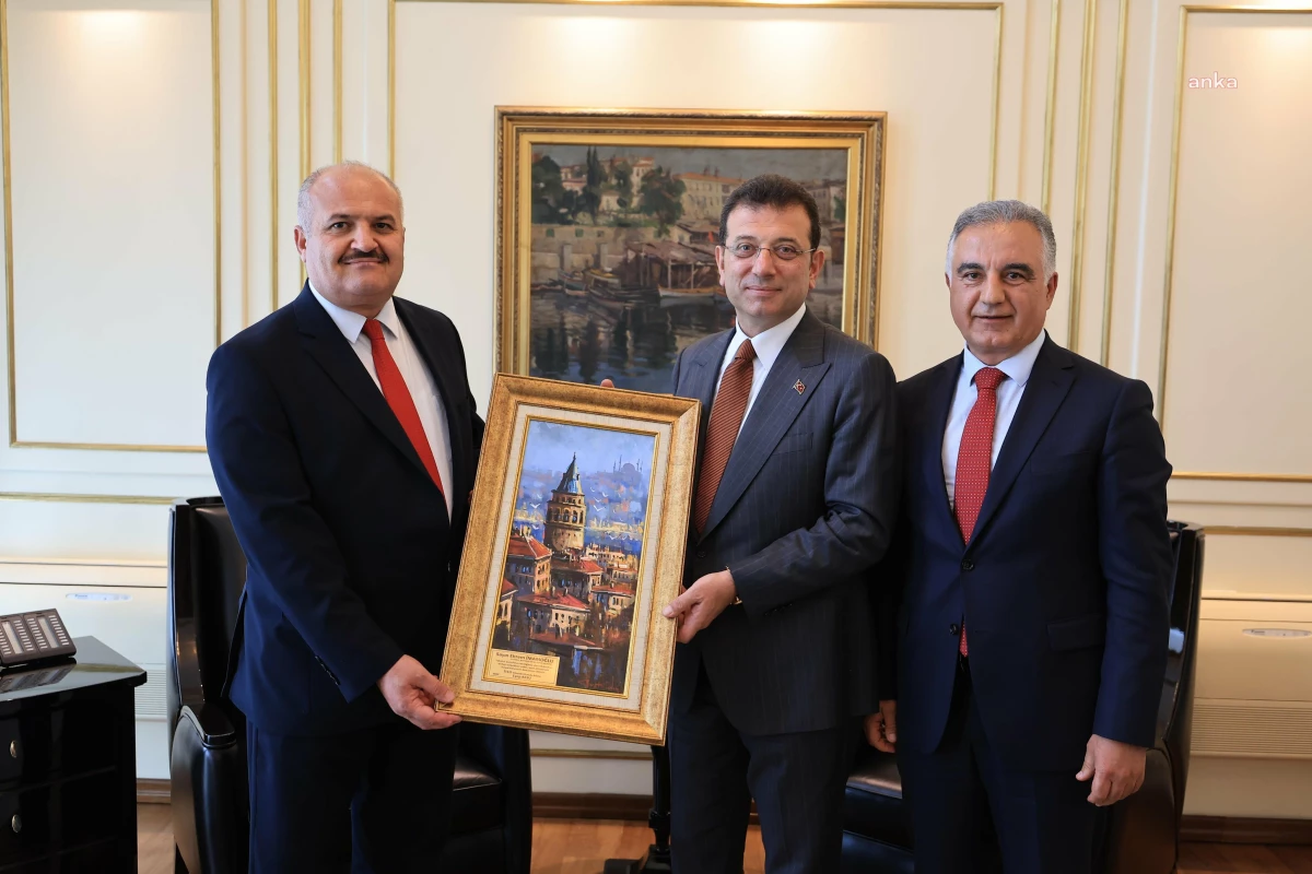 İstanbul Taksiciler Esnaf Odası Başkanı Eyüp Aksu, İBB Başkanı Ekrem İmamoğlu\'nu ziyaret etti