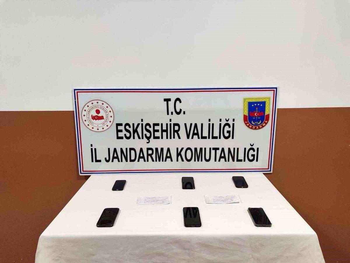 Eskişehir\'de tefecilik yapan şahıs yakalandı, 1 milyon 200 bin TL değerinde senet ve protokol ele geçirildi