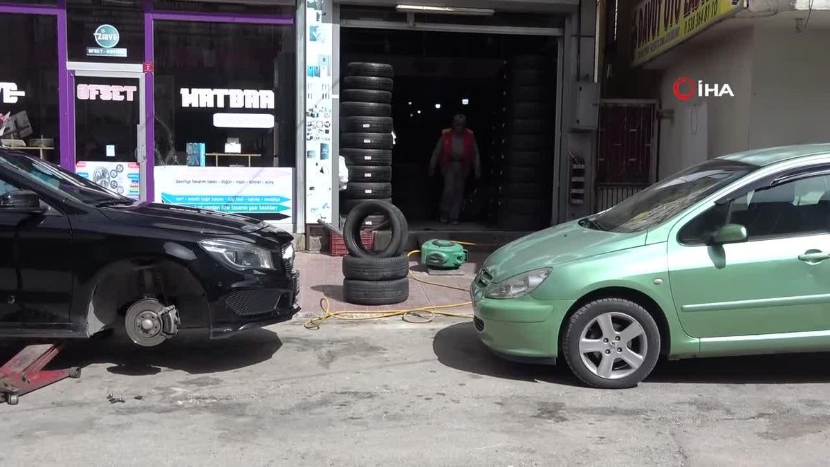 Van\'da kışlık lastik yoğunluğu geç başladı