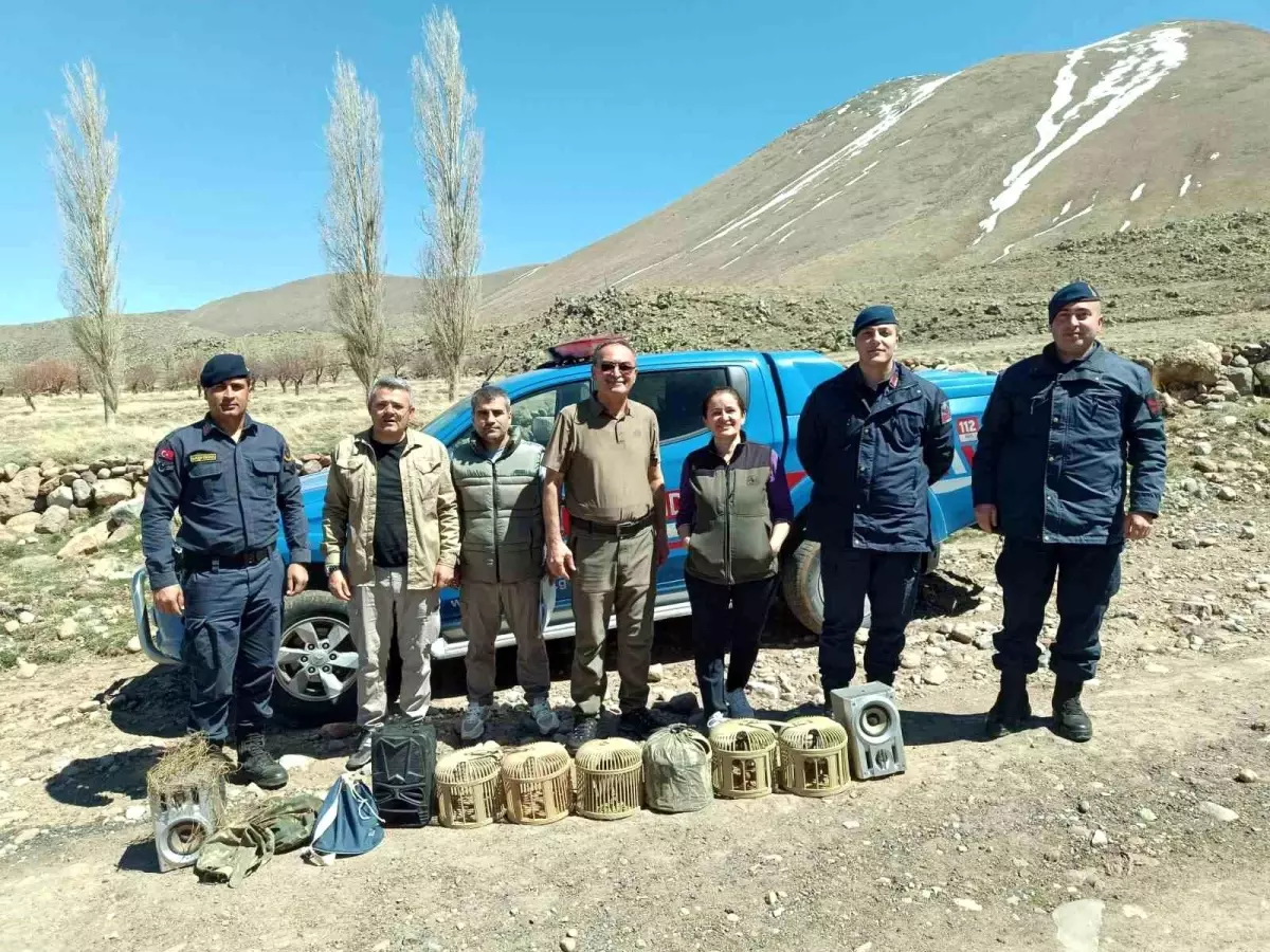 Kayseri\'de yasadışı keklik avı yapan 2 kişi suçüstü yakalandı