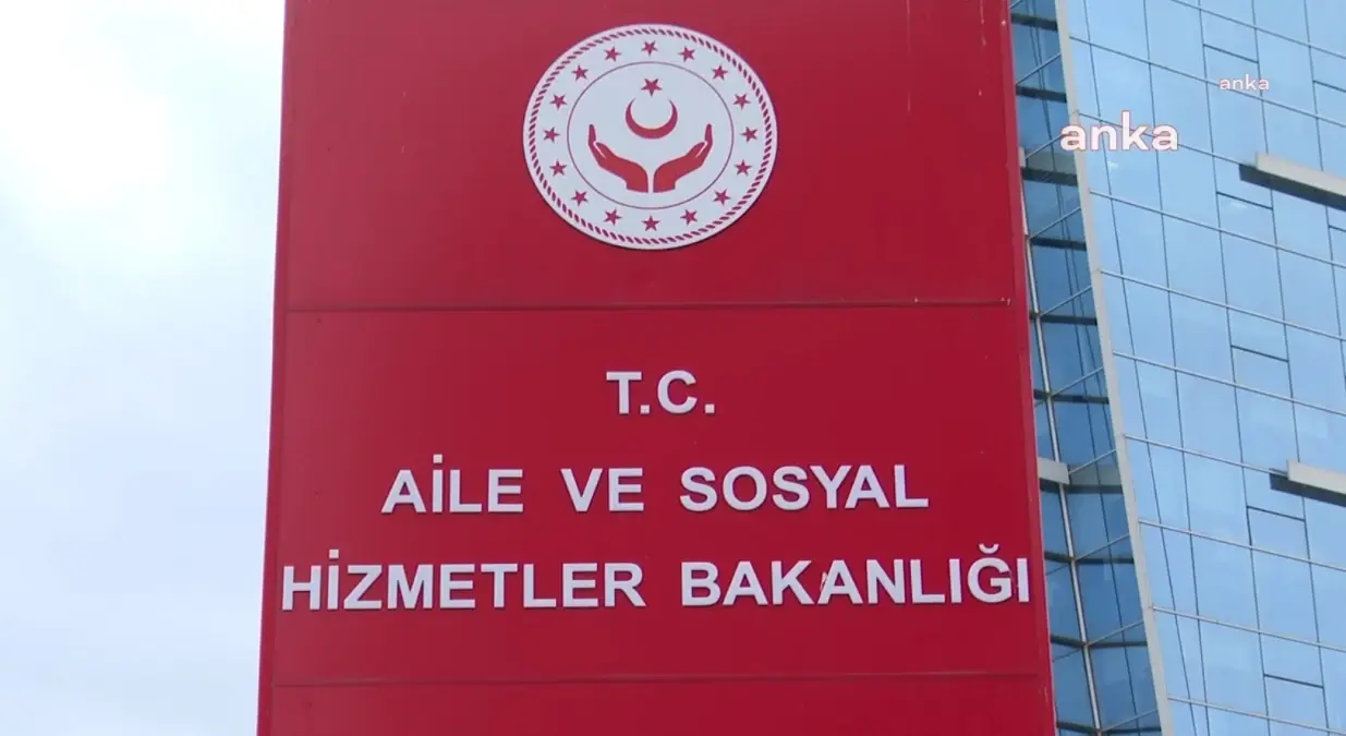 Aile ve Sosyal Hizmetler Bakanlığı, otizmli genci darbeden bakıcının cezasını az buldu