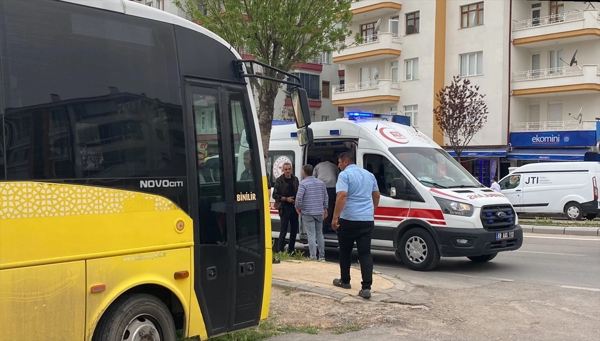 Aksaray\'da Halk Otobüsü Sürücüsü Yolcu Tarafından Bıçaklandı