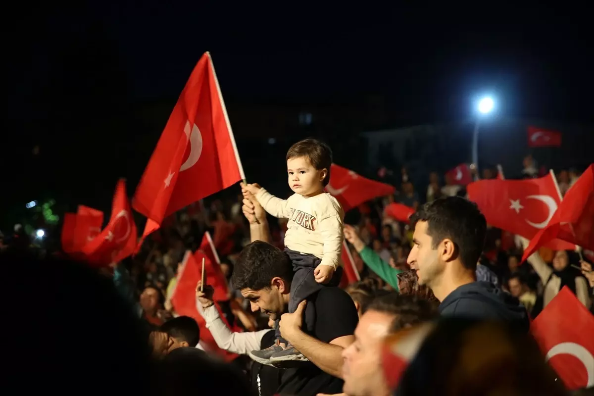 Malatya\'dan gelen 2. Ordu Komutanlığı Bandosu Siirt\'te konser verdi