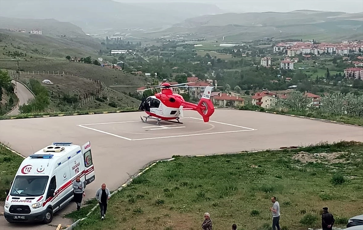 Beypazarı\'nda Kalp Krizi Geçiren Hasta Hava Ambulansıyla Ankara\'ya Ulaştırıldı