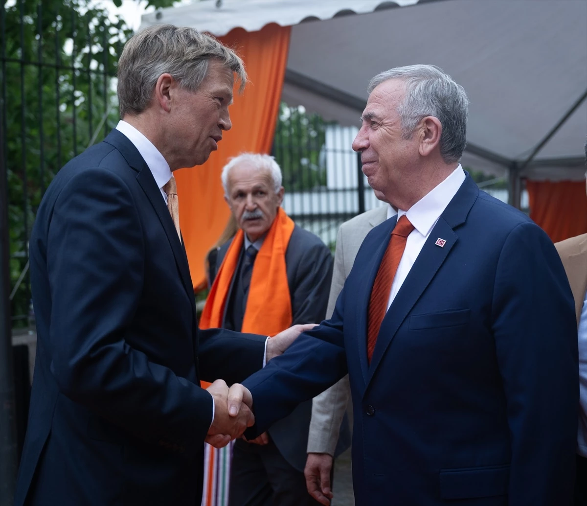 Hollanda\'nın Ankara Büyükelçiliği, "Kral Günü" resepsiyonu düzenledi