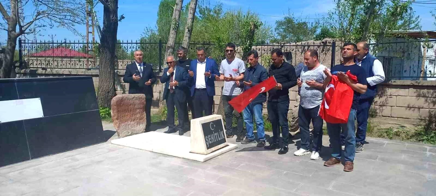 Iğdır\'da Ermeni Katliamında Hayatını Kaybeden Şehitler Anıldı