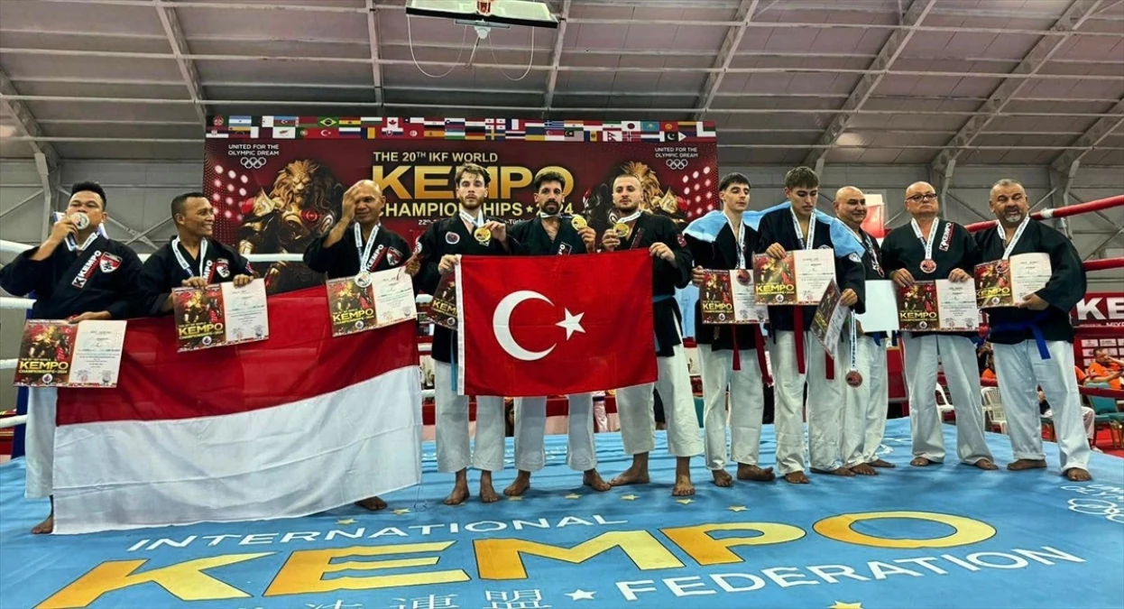 Antalya\'da düzenlenen Kempo IKF Dünya Şampiyonası başladı