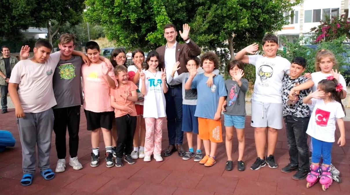 Bodrum Belediye Başkanı Çocukların Daveti Üzerine Parka Gitti
