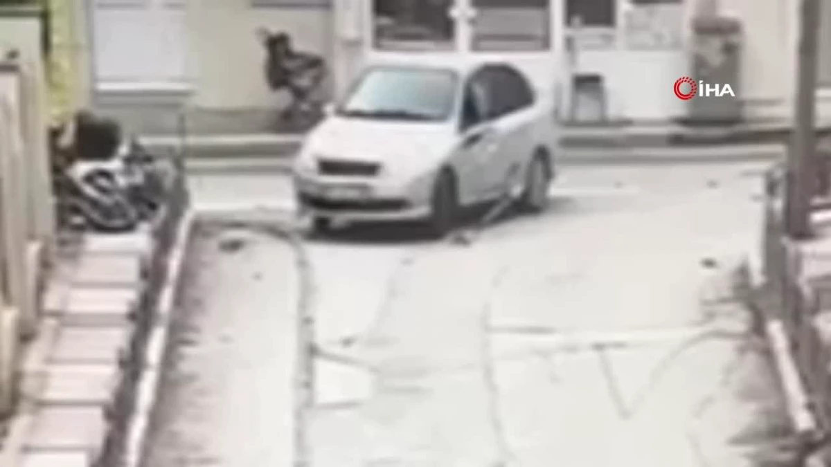 Edirne\'de Motosiklet Sürücüsünün Hayatını Kaybettiği Kaza Kamerada