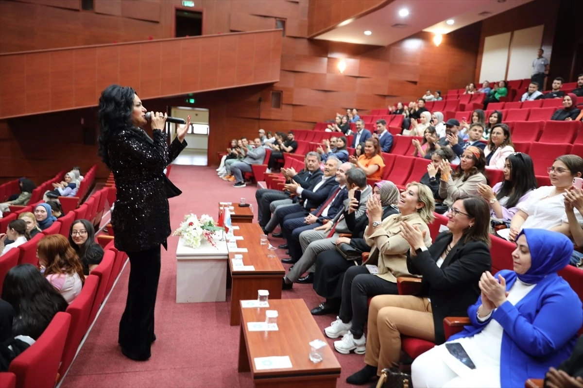 Niğde Ömer Halisdemir Üniversitesi\'nde Kariyer Günleri 2 Programı Tamamlandı