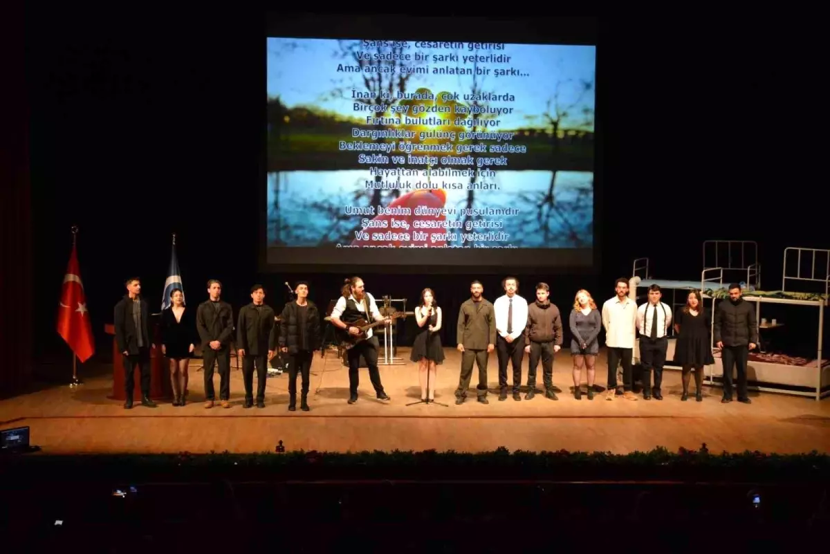 Anadolu Üniversitesi\'nde Rus Dili ve Edebiyatı Sempozyumu düzenlendi