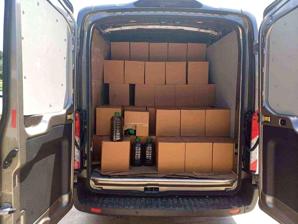 Bursa\'da Sahte Zeytinyağı Operasyonu: 3 Bin 800 Litre Kaçak Zeytinyağı Ele Geçirildi