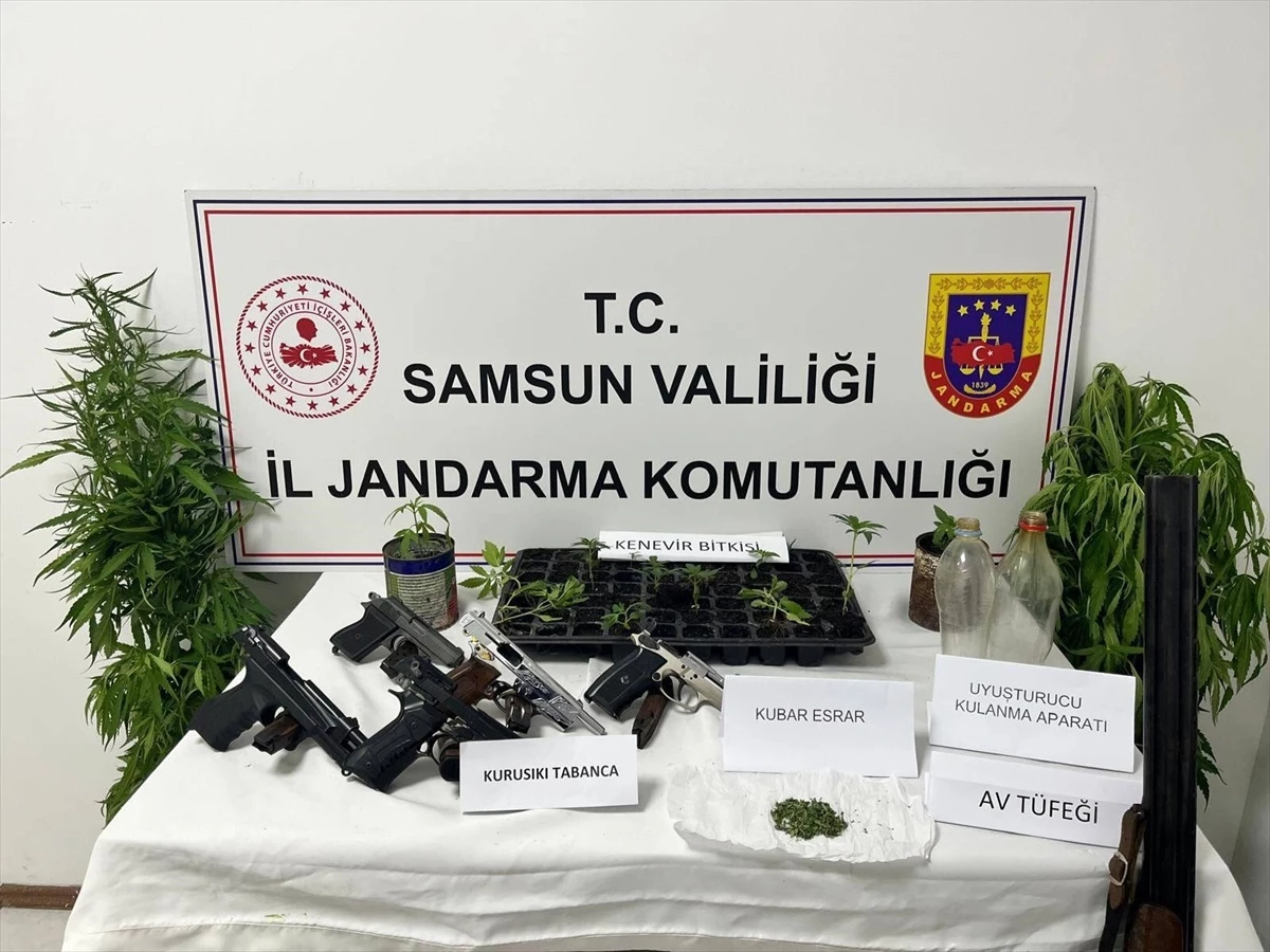 Samsun\'da uyuşturucu operasyonunda 2 kişi gözaltına alındı