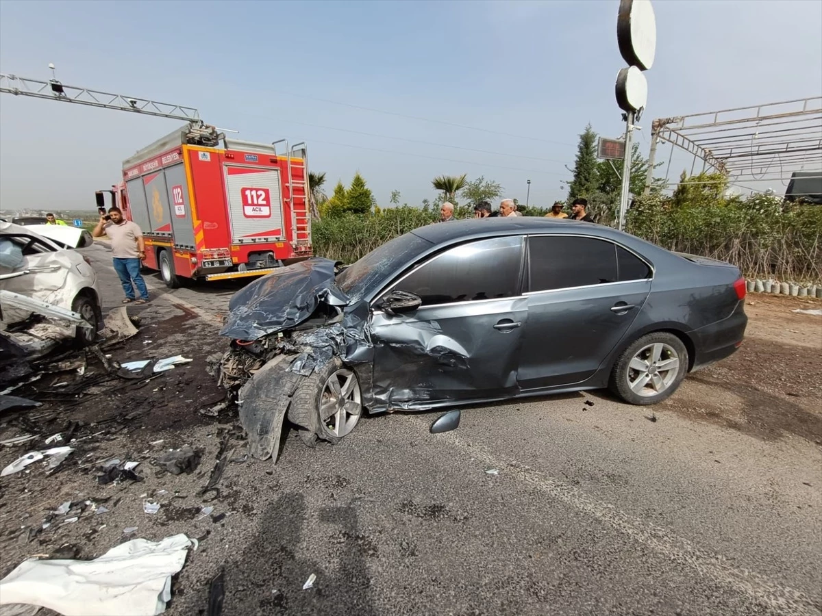 Şanlıurfa\'da trafik kazasında genç doktor hayatını kaybetti, 6 kişi yaralandı