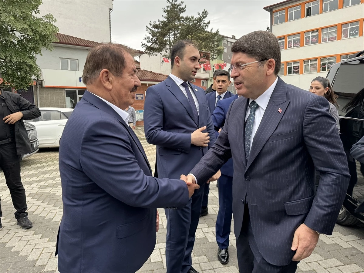 Adalet Bakanı Yılmaz Tunç, belediyecilik ve hizmet anlayışını vurguladı