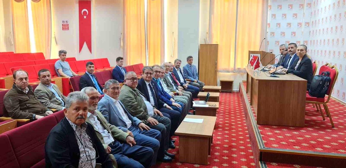 Bilecik Şeyh Edebali Üniversitesi Derneği Yönetim ve Denetleme Kurulu Üyeleri Seçildi