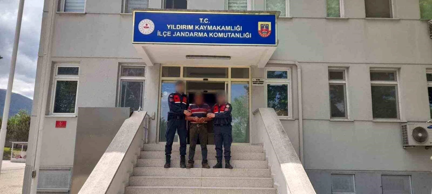 Bursa\'da JASAT Mercek-6 Operasyonu kapsamında aranan suçlu yakalandı