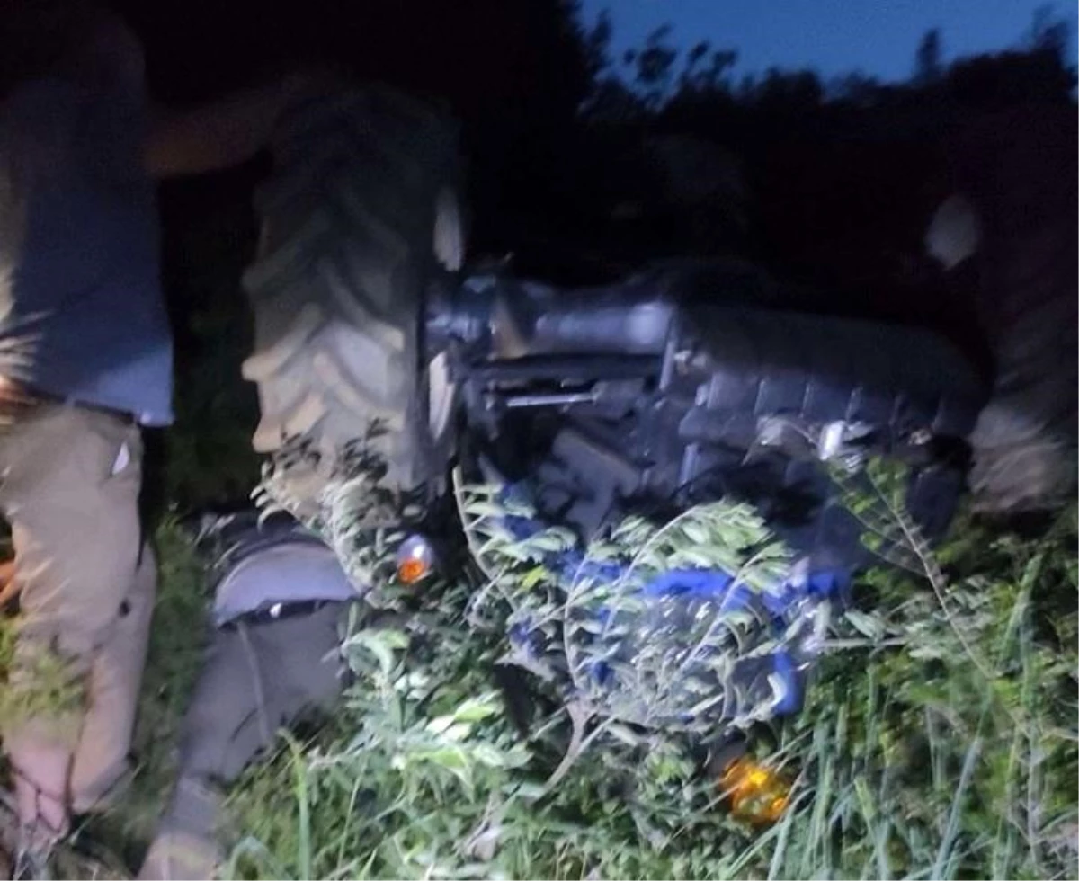 Salihli\'de traktör devrildi: Sürücü ağır yaralandı