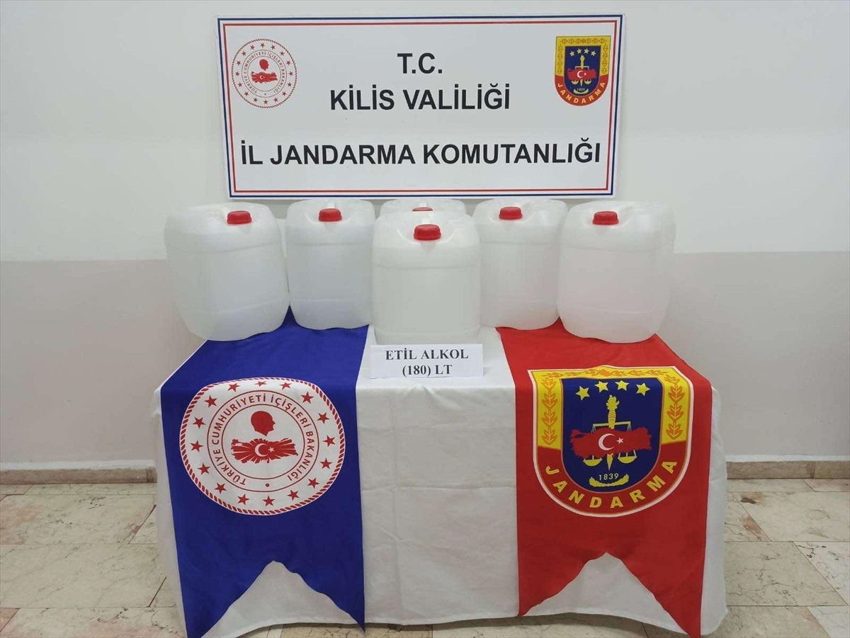 Kilis\'te 180 litre etil alkol ele geçirildi, 1 şüpheli yakalandı