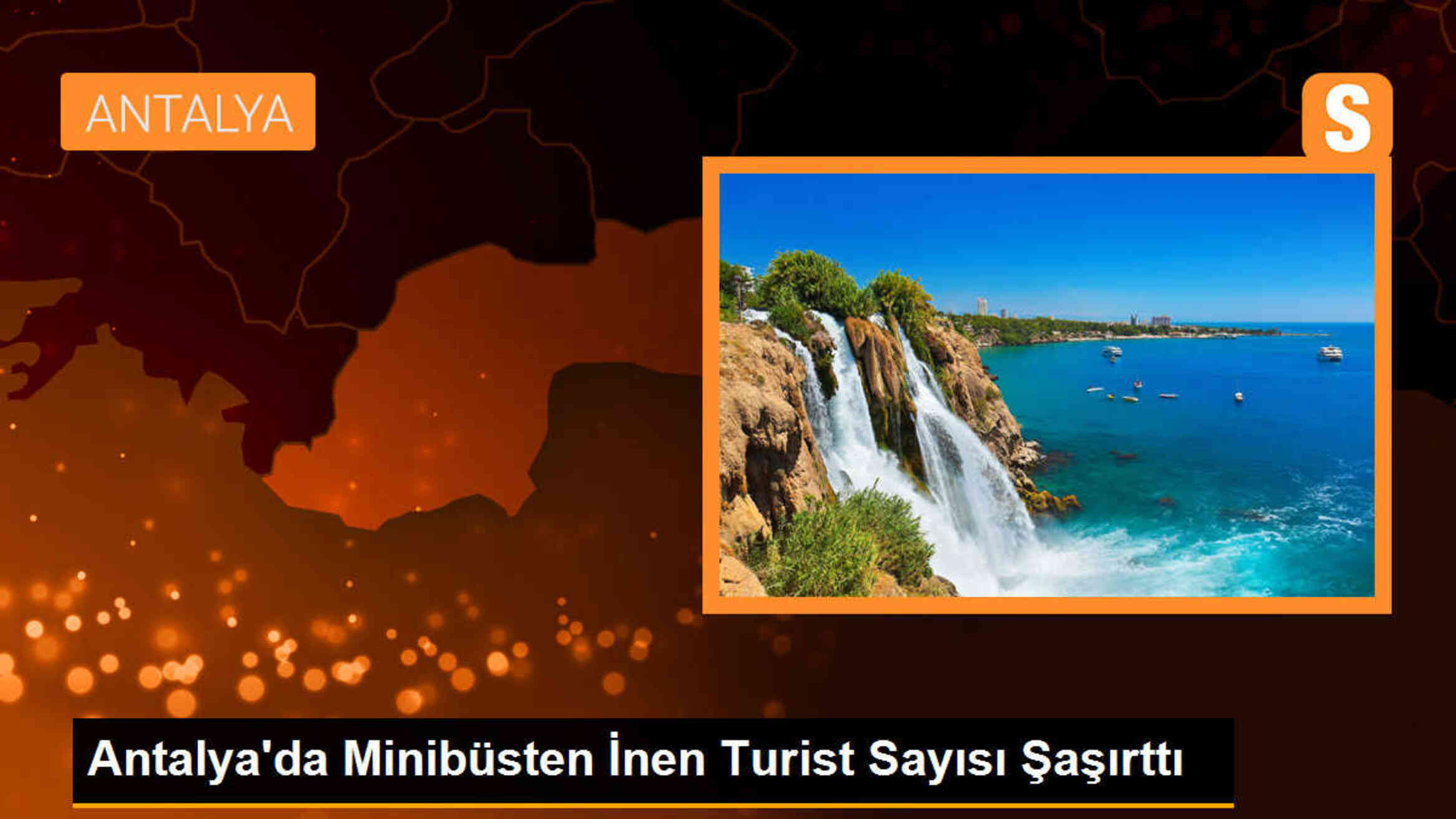 Antalya\'da fazla yolcu taşıyan minibüsten ilginç görüntüler