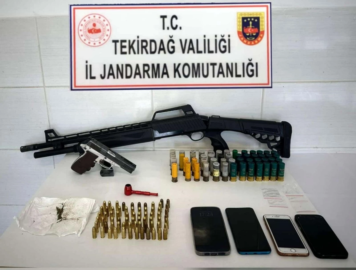 Tekirdağ\'da Uyuşturucu ve Silah Operasyonu: 4 Kişi Gözaltına Alındı