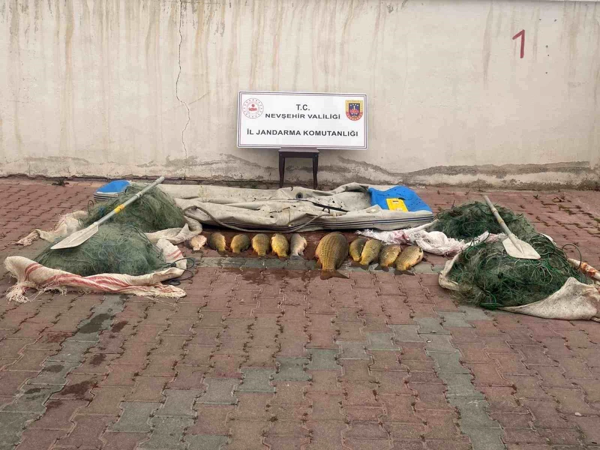 Nevşehir\'de yasak yöntemlerle balık avlayan 4 kişi yakalandı