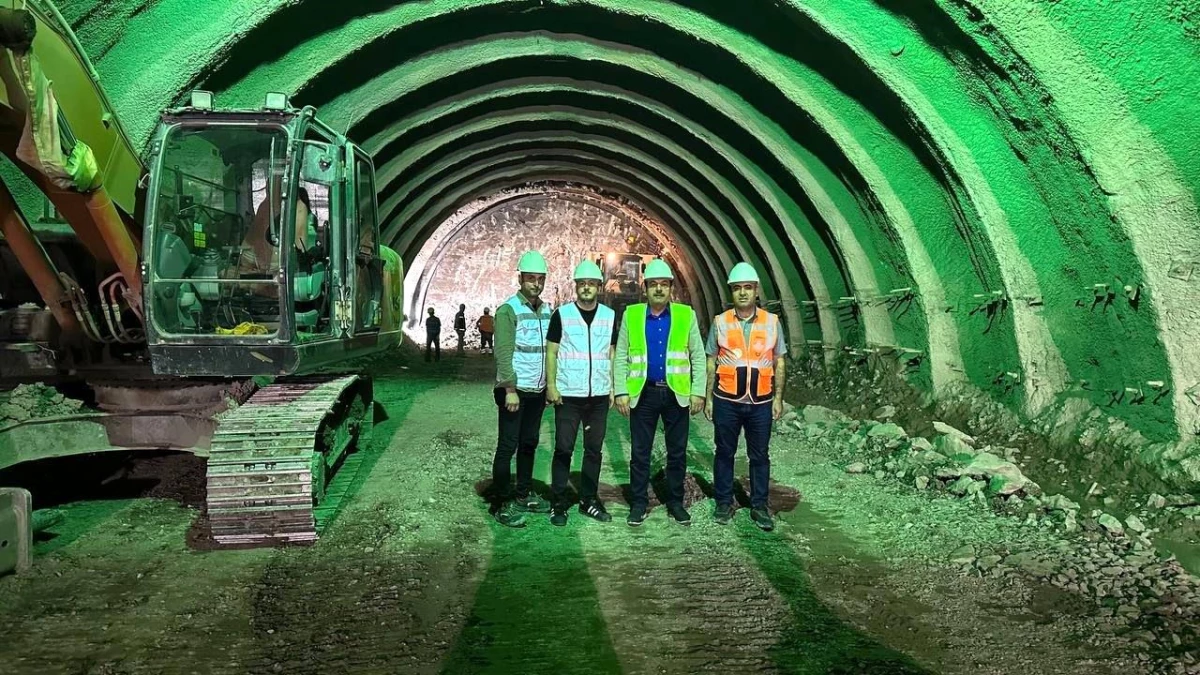 Zonguldak-Filyos arasındaki tünel ve yol çalışmaları sürüyor