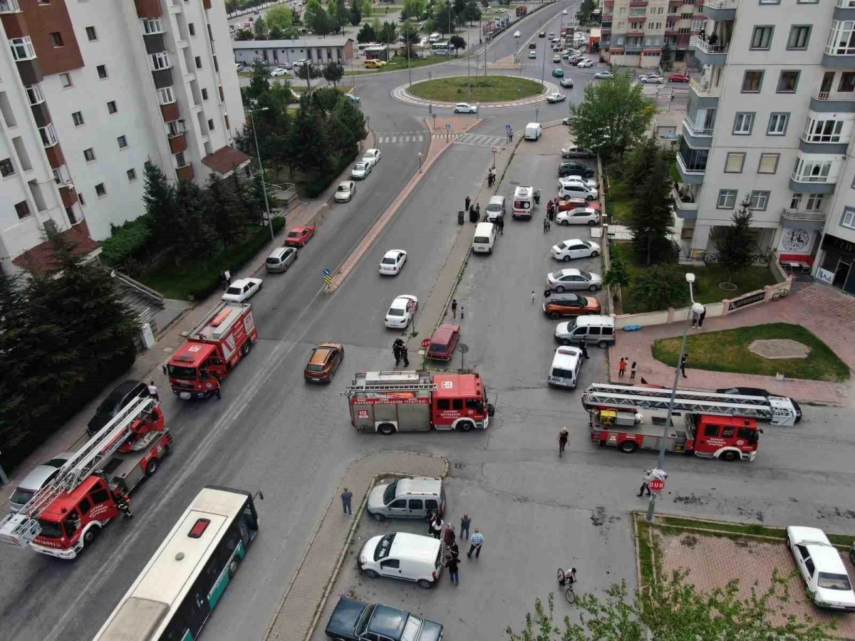 Kayseri\'de bir evin balkonunda çıkan yangın kontrol altına alındı