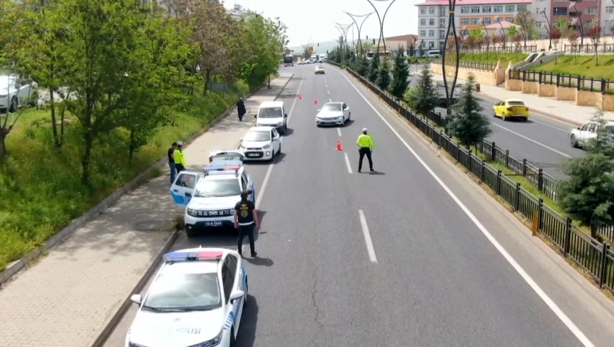Bingöl\'de dron destekli trafik denetimleri devam ediyor