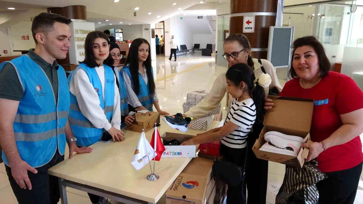 Çanakkale Onsekiz Mart Üniversitesi Müzikle Umuda Yolculuk Konseri