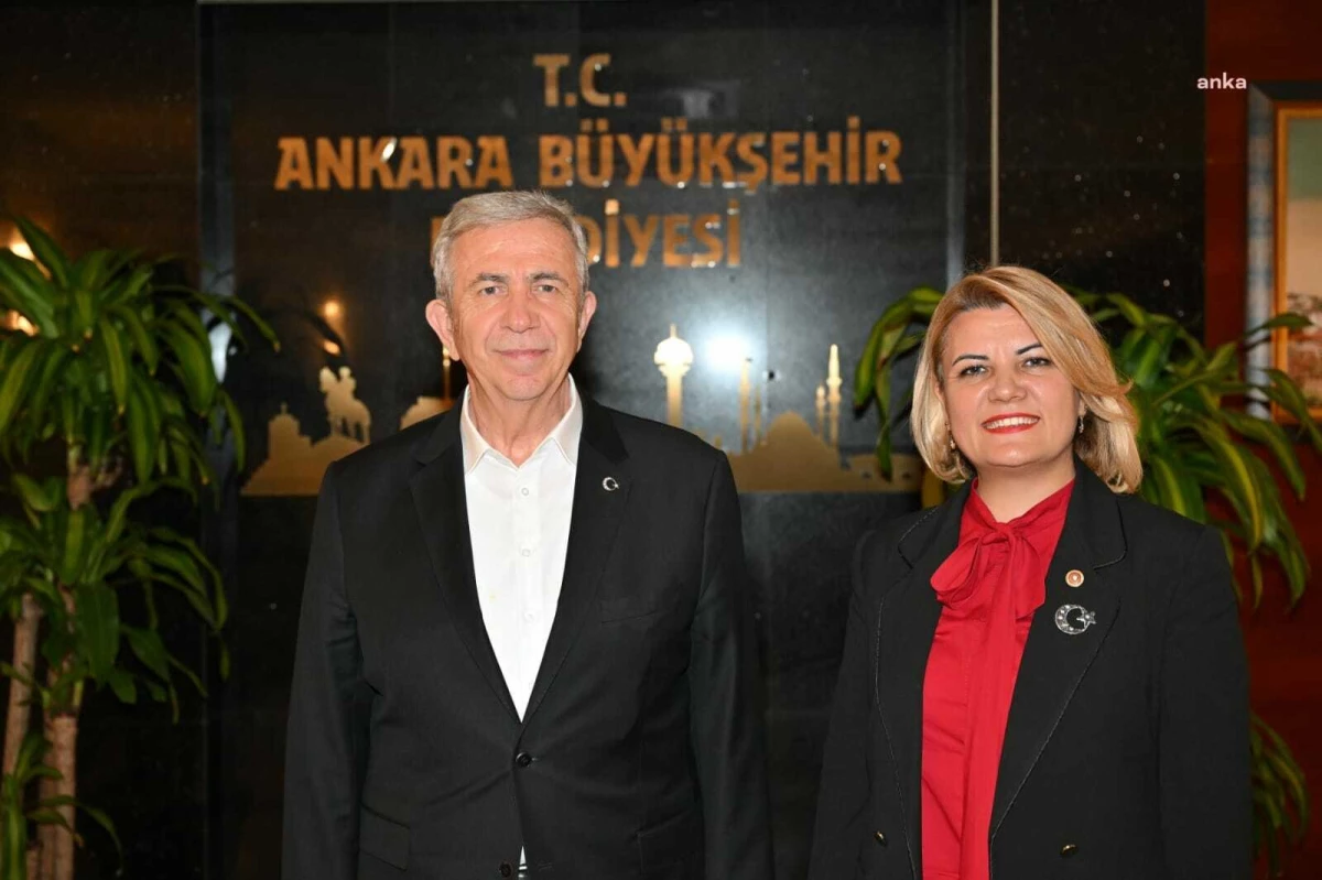 İzmit Belediye Başkanı Fatma Kaplan Hürriyet, Ankara Büyükşehir Belediye Başkanı Mansur Yavaş\'ı Ziyaret Etti