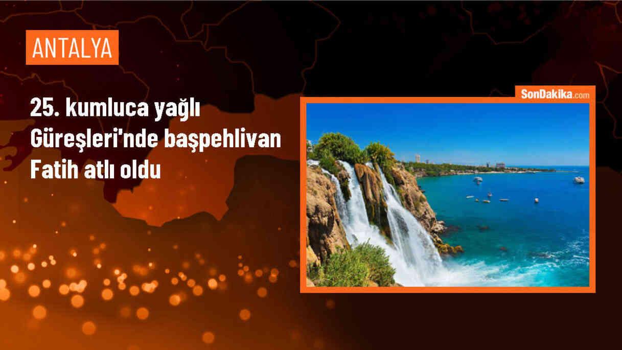 Kumluca\'da düzenlenen Tarım ve Seracılık Festivali\'nde Fatih Atlı başpehlivan oldu