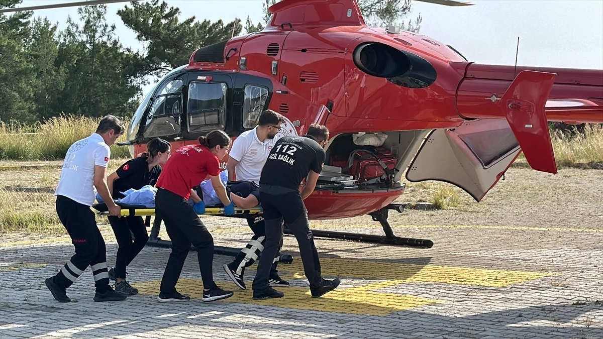Alanya\'da hap içen 14 yaşındaki kız ambulans helikopterle hastaneye ulaştırıldı