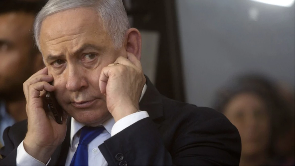 Binyamin Netanyahu\'yu tutuklanma endişesi bastı! Telefonu bir an olsun elinden düşürmüyor